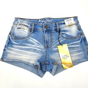 Arya Jeans Low Rise Curvy Jean Shorts Size 3